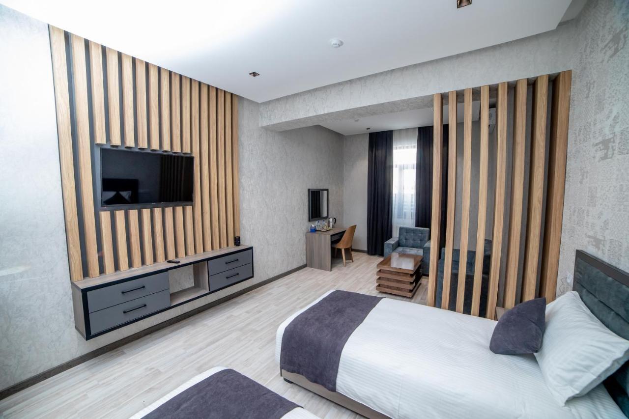 Hotel New York Tashkent Exterior photo